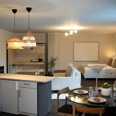 Zentrale Altstadtwohnung Mit Privatem Saunabereich * Билефельд