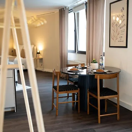 Zentrale Altstadtwohnung Mit Privatem Saunabereich * Bielefeld