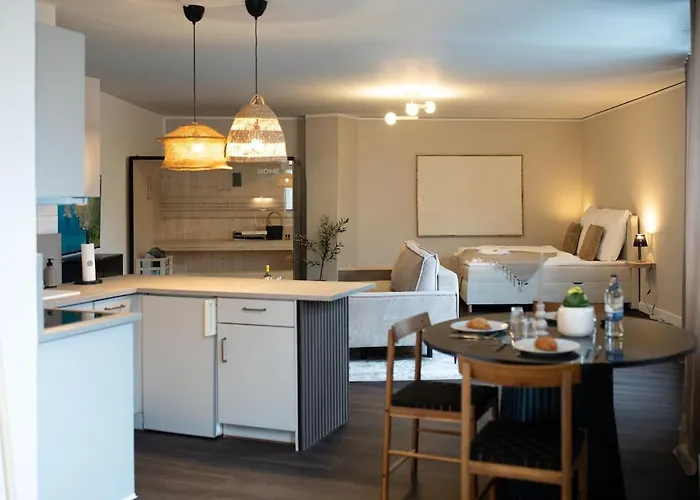 Apartment Zentrale Altstadtwohnung Mit Privatem Saunabereich *