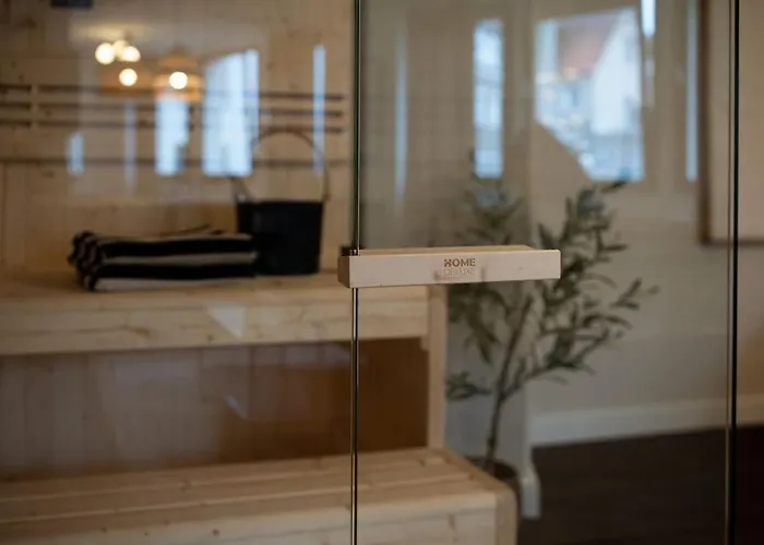 Zentrale Altstadtwohnung Mit Privatem Saunabereich بيليفيلد