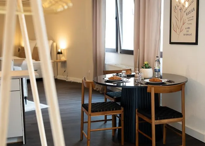 Zentrale Altstadtwohnung Mit Privatem Saunabereich * Bielefeld